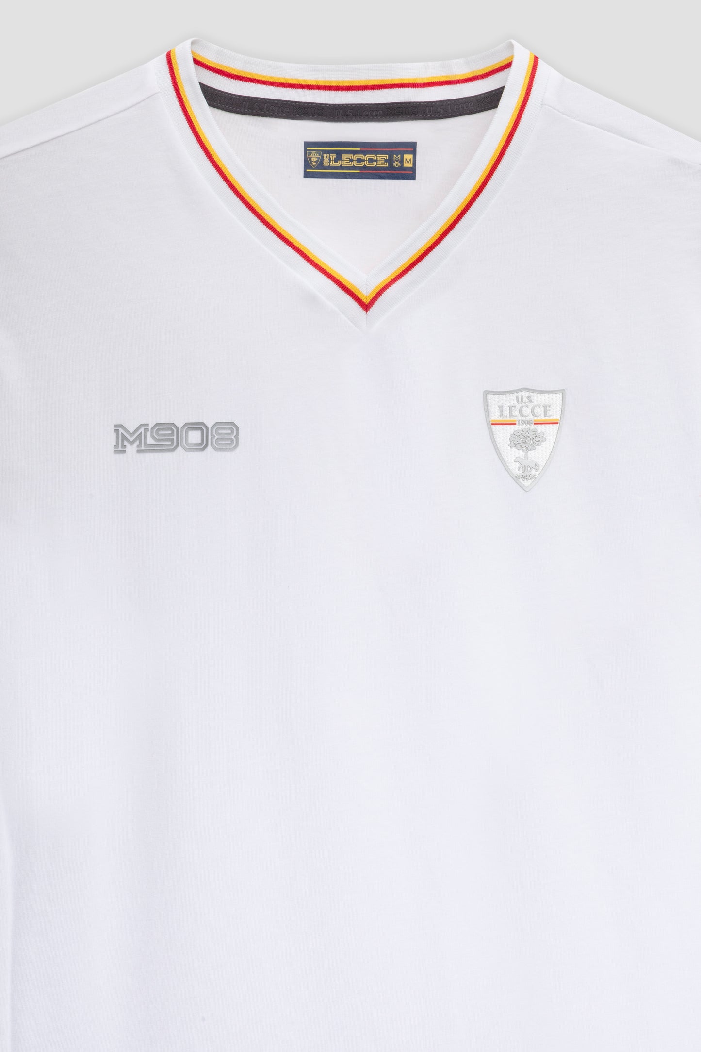 T-shirt bianca con scollo a V